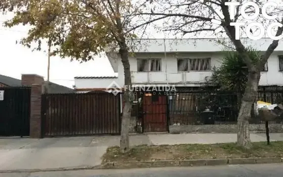 Casa En Venta De 5 Dorm. En Ñuñoa