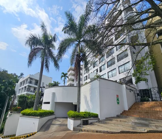 Apartamento Pent House En Arriendo El Peñon Cali