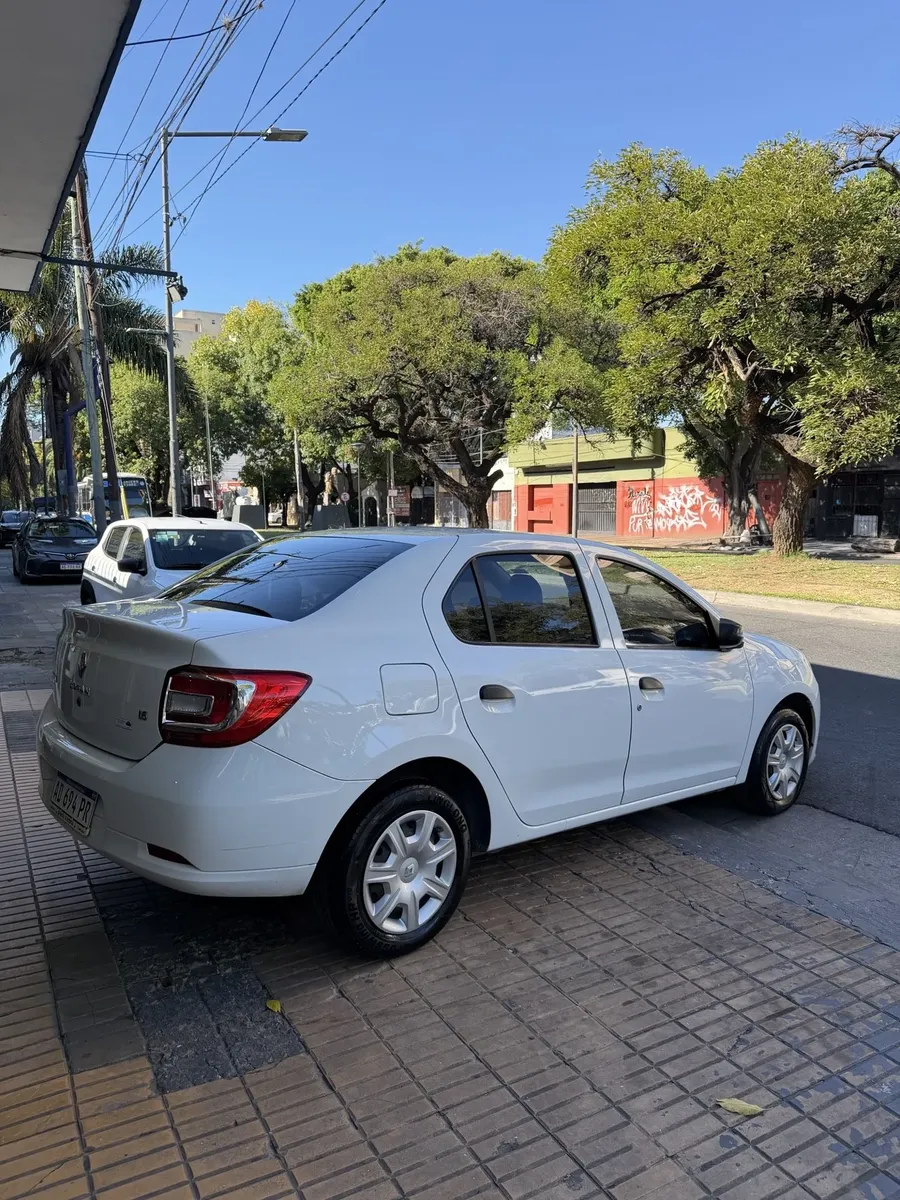 Renault Logan 1.6 Authentique 85cv521552095242496006
