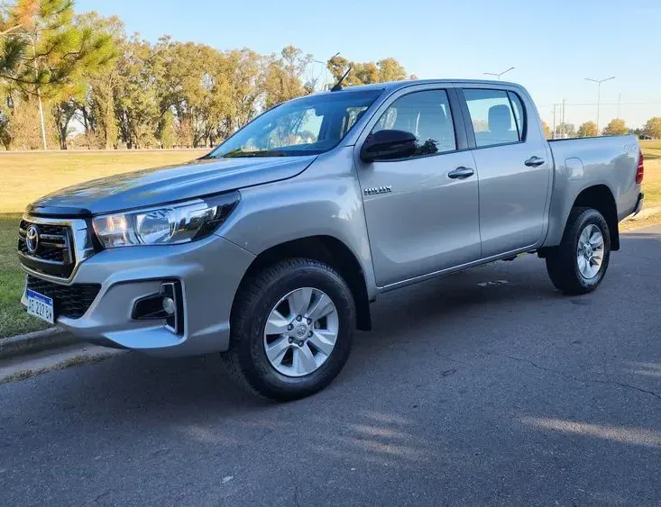 Toyota Hilux 2.8 4x4 Sr Tdi Dc