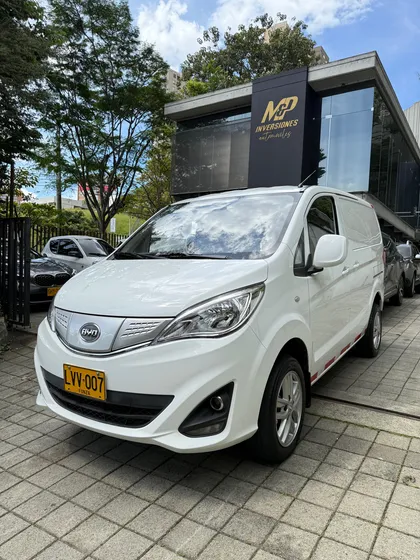 Byd T3 Gl