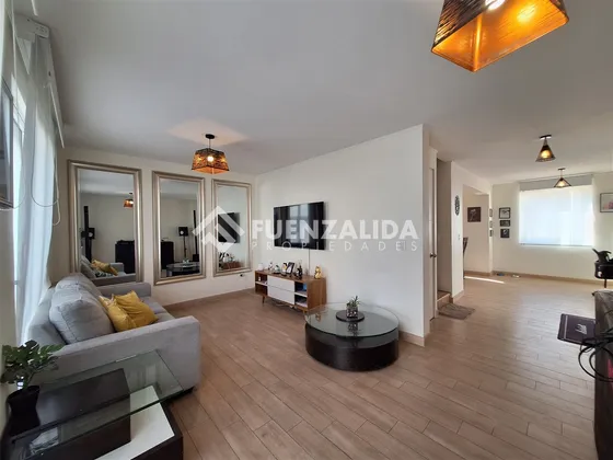 Casa En Venta De 3 Dorm. En Puente Alto Mm