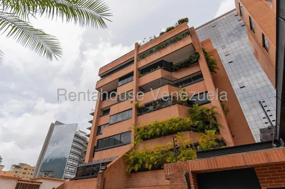 Apartamento En Venta En Campo Alegre Chacao Caracas Pisos De Marmol Angela Tochon Seguridad