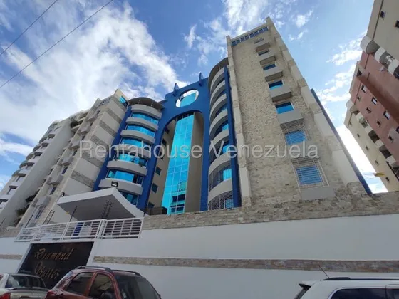 Alquiler Apartamento 154 Mts2 Urb La Soledad Zona Exclusiva Gjg 25-24420