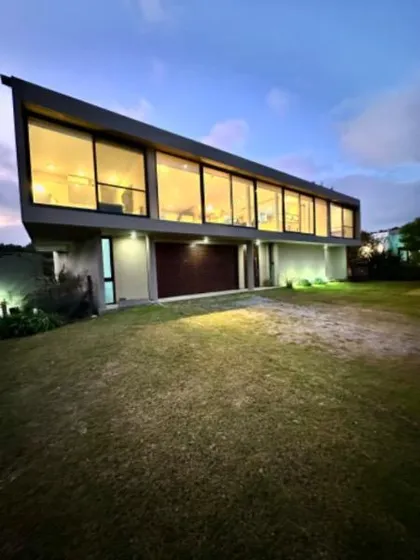Casa En Barrio Costa Esmeralda