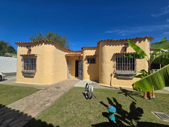 En Venta Casa En San Diego Sabana Del Medio Lh