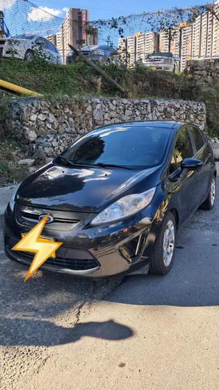 Ford Fiesta 1.6 Hatchback Mecánica
