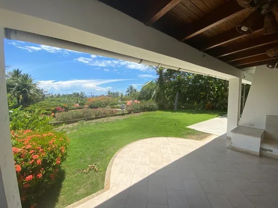 Hermoso Y Remodelado Townhouse