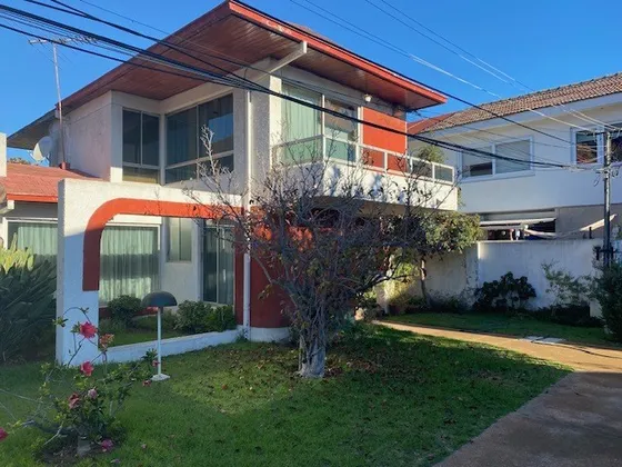 Venta Casa 3 Dorm, 2 Baños, Serv, Escrit, Miraflores, Viña