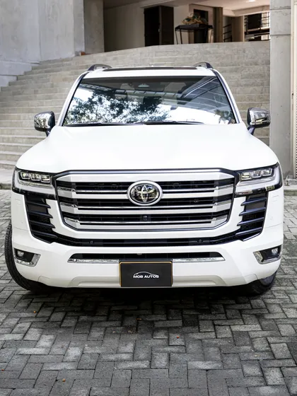 Toyota Land Cruiser 300 3.4 300 Zx