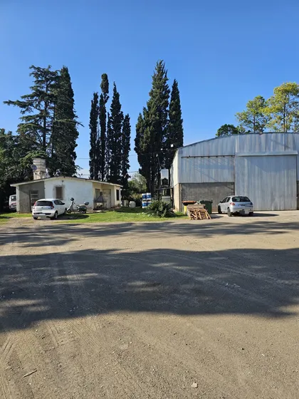 Predio Industrial Venta Villa Esquiu.