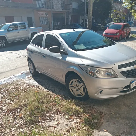 Chevrolet Onix 1.4 Joy Ls 98cv