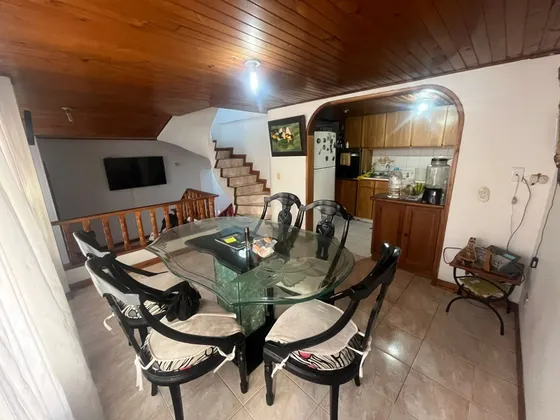 Casa De 5 Niveles Cedritos 