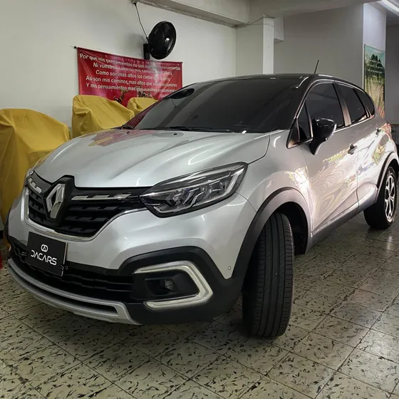 Renault Captur 1.3 T Iconic Cvt