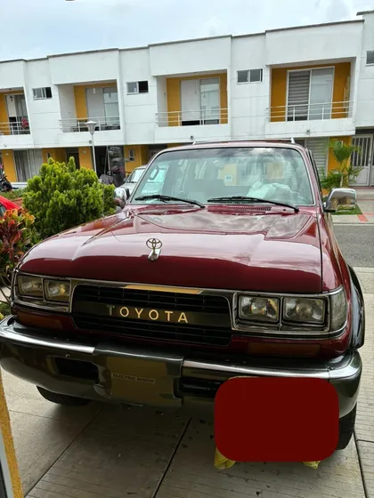 Toyota Land Cruiser 4.5 Fzj75