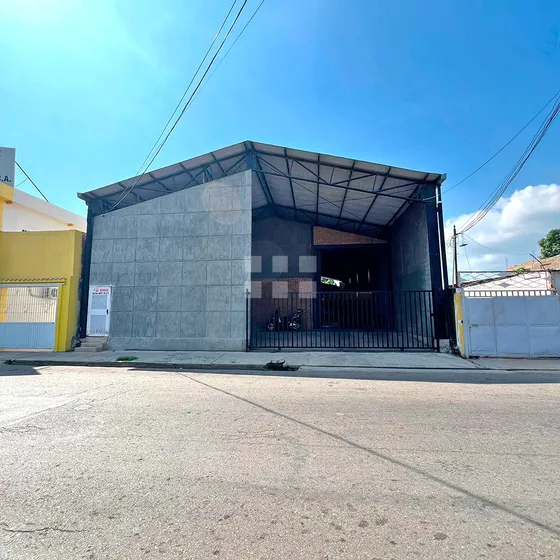 En Venta Galpon Comercial Con Oficinas, Baño Y Area De Cava Cuarto