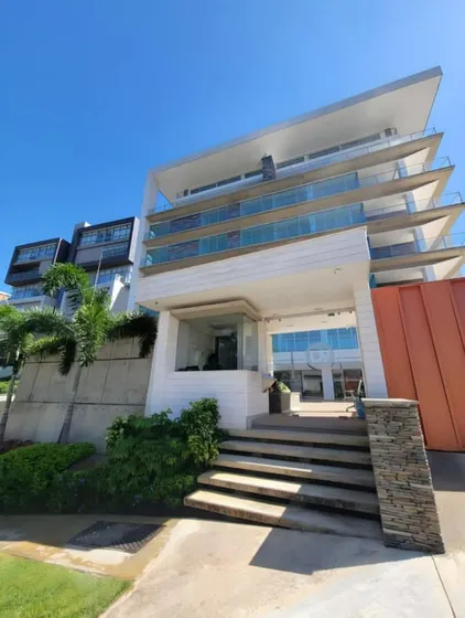 Fernando & Yosmar En Venta Imponente Penthouse En Terrazas Del Country , Guataparo Res D9 