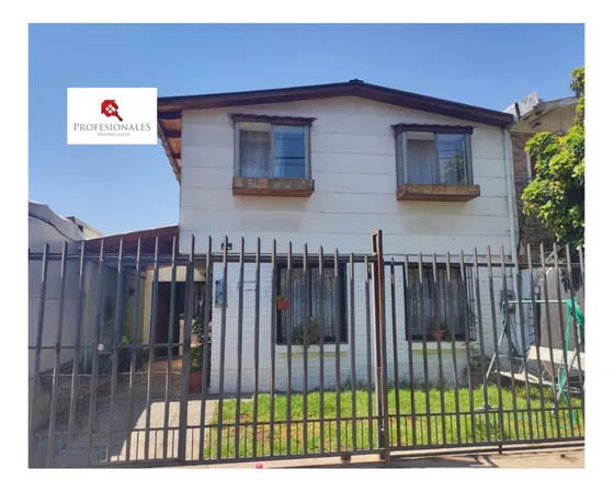 Maipú, Vende Casa De 2 Pisos, 5 Dorm, 2 Baños, 1 Estc.-