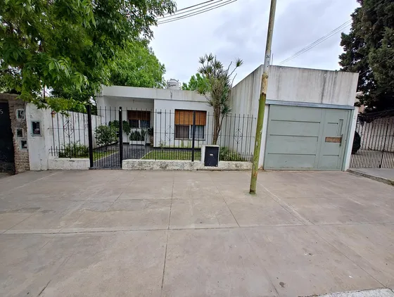Casa En Venta En G. De Laferrere