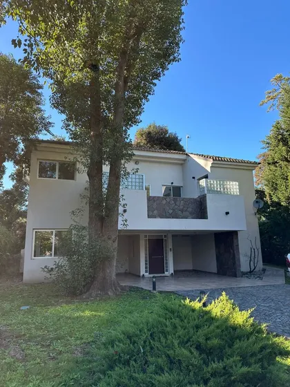 Casa En Venta En Fincas De Iraola I