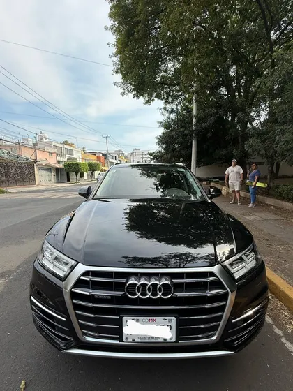 Audi Q5 2.0 L T Elite Dsg