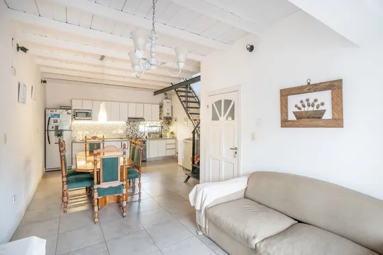Venta Ph 6 Amb. Con  Balcon Terraza  Sin Expensas
