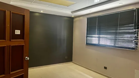 Local Para Oficinas En Alquiler En Serrallés 
