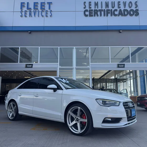 Audi A3 1.8 Sedán Ambiente At