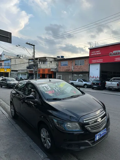 Chevrolet Onix 1.4 Lt 5p