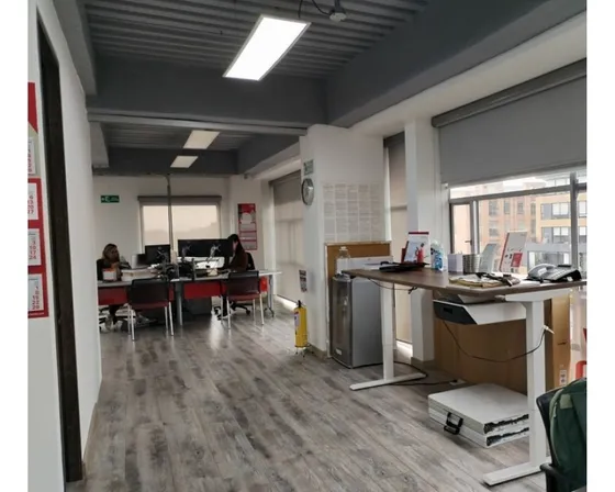 Oficina En Venta, Chico, Sector Comercial Y Financiero