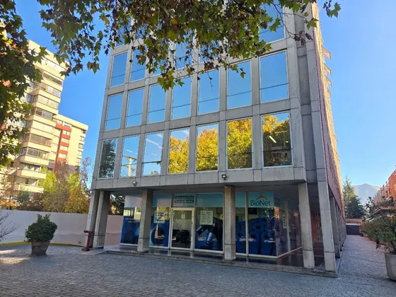 Oficinas Profesionales 60 M2. Parque Arauco, Conectividad