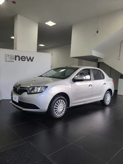 Renault Logan 1.6 Expression / Life +