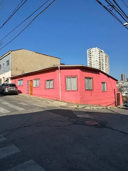 Casa 345mts En Cerro Larrain, Valparaiso Con 2 Viviendas