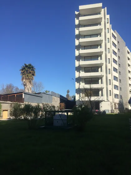 .dpto De Dos Dormitorios Edificio Carrera
