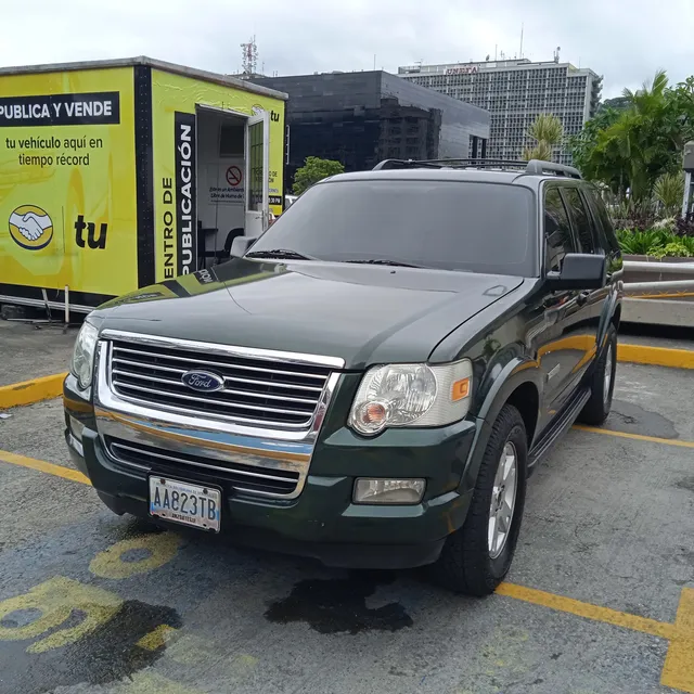 Ford Explorer Automática