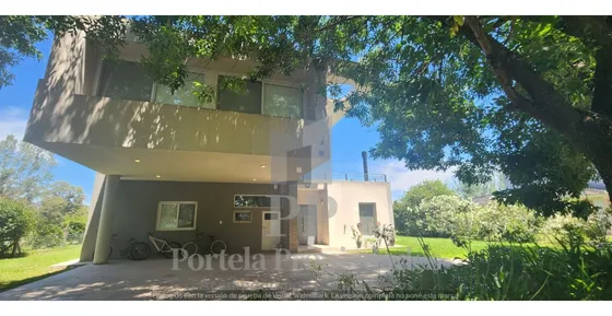 Casa De 6 Ambientes En Country Club El Nacional