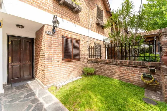 Venta Ph 4 Ambientes Con Cochera Jardin Y Parrilla