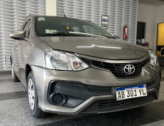 Toyota Etios 1.5 Sedan Xs