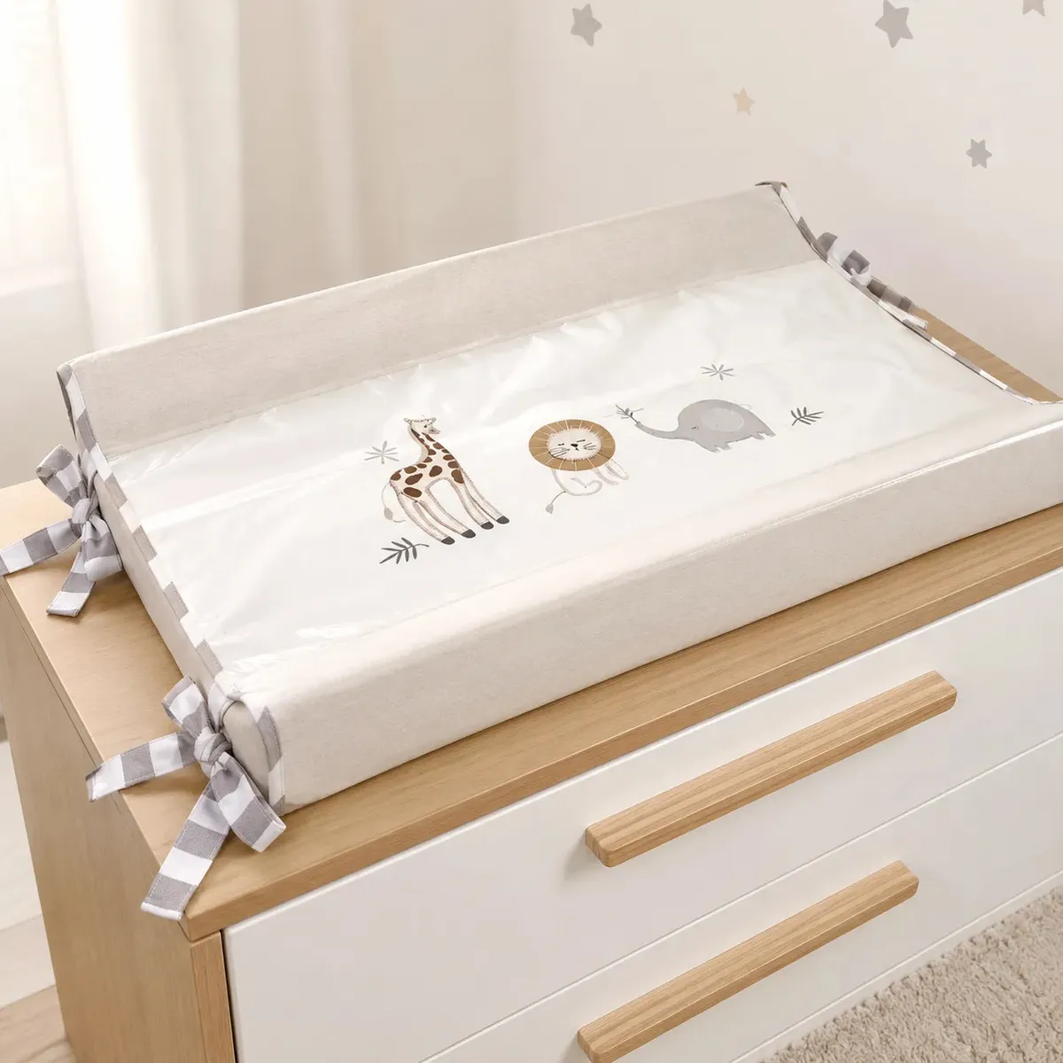 Trocador De Bebê Cômoda Americano Batistela Baby Bege Estampada Bichos