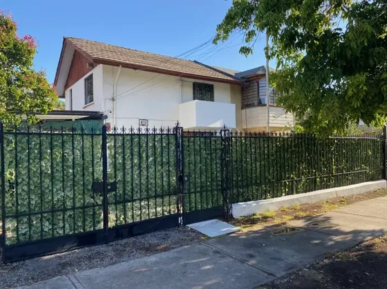 Vendemos Casa - Rodrigo De Araya - Macul