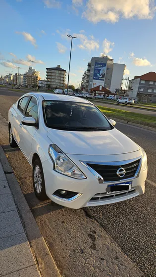 Nissan Versa 1.6 Advance