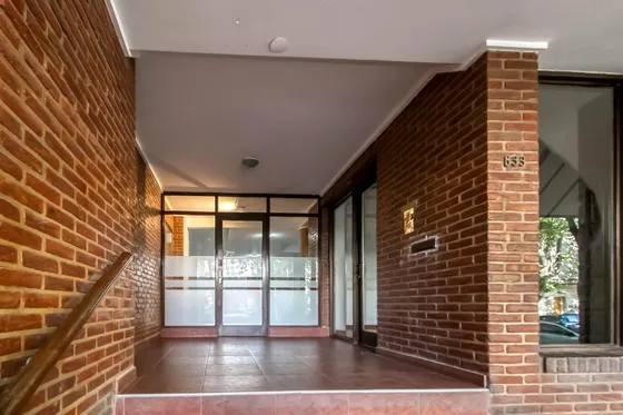 Oficina Impecable En Primer Piso De Edificio , Ideal Consultorio