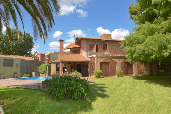 Venta Casa En Don Torcuato