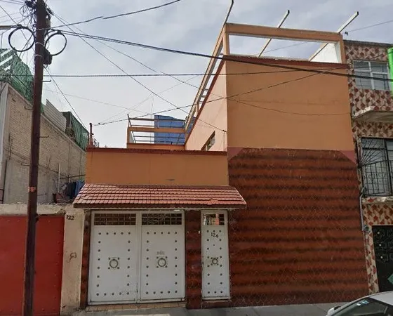 Casa Con Excelente Ubicación Arf