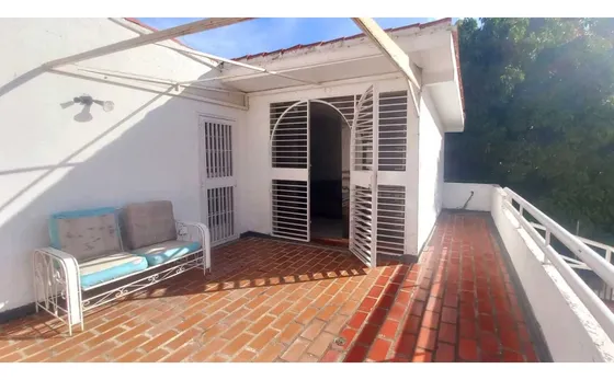 Se Vende Casa 450m2 Los Dos Caminos 9030