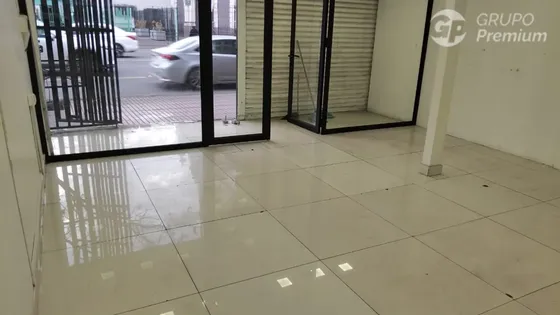 Local Comercial En Arriendo En Recoleta