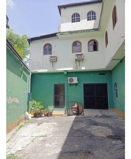Ofrece En Alquiler un Local En 5ta Avenida De Monte Cristo Boleíta 
