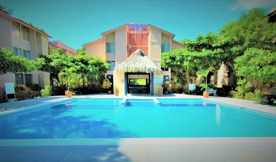 Condos Pacifico F11