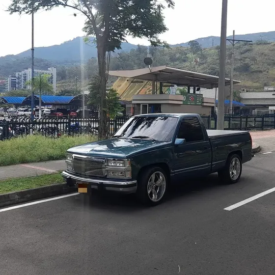 Chevrolet Silverado C1500