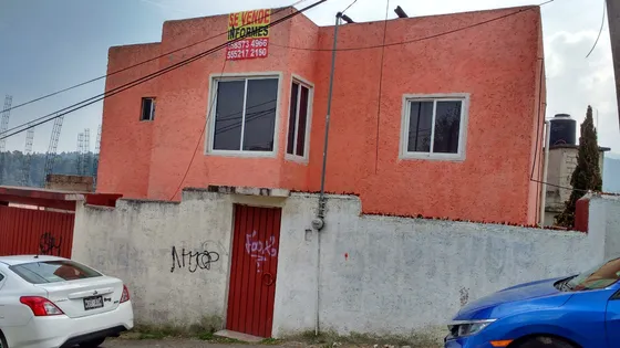 Bonita Casa De Dos Pisos